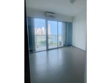 Apartamento en Yacht Club