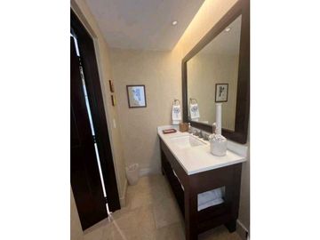 VENTA DE HERMOSA CASA EN EL EXCLUSIVO BUENAVENTURA, BRISTOL.