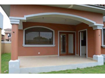 VENTA DE CASA EN COSTA SUR PANAMA, HERMOSA PROPIEDAD LISTA PARA OCUPAR