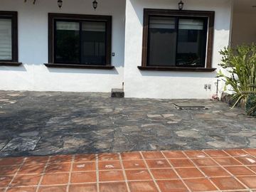 CASA EN VENTA PEDREGAL DE SCHOENSTATT
