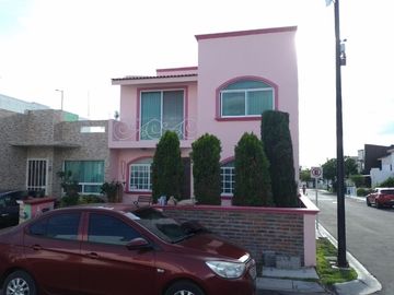 CASA EN VENTA RESIDENCIAL ANDREA, CORREGIDORA ,QRO.