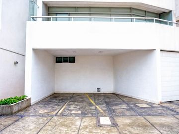 VENTA FLAT A MEDIA CUADRA DEL MAR