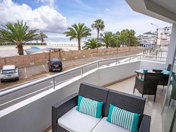 VENTA FLAT A MEDIA CUADRA DEL MAR