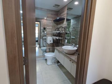 Venta suite amoblada sector Ciudad Colòn