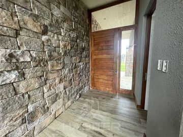 Casa en Venta en Loteo Mercedes Oriente
