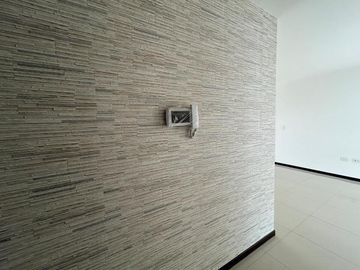 VENTA DE DEPARTAMENTO EN TORRE VILSUA 3 RECAMARAS, UVP, PLAZA CRISTAL, PUEBLA.