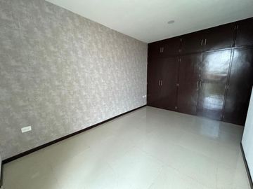 VENTA DE DEPARTAMENTO EN TORRE VILSUA 3 RECAMARAS, UVP, PLAZA CRISTAL, PUEBLA.