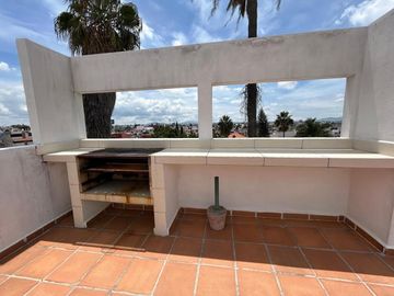 VENTA DE DEPARTAMENTO EN TORRE VILSUA 3 RECAMARAS, UVP, PLAZA CRISTAL, PUEBLA.