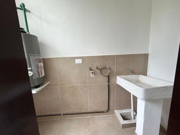 VENTA DE DEPARTAMENTO EN TORRE VILSUA 3 RECAMARAS, UVP, PLAZA CRISTAL, PUEBLA.