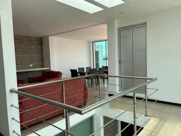 VENTA DE DEPARTAMENTO EN TORRE VILSUA 3 RECAMARAS, UVP, PLAZA CRISTAL, PUEBLA.