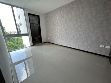 VENTA DE DEPARTAMENTO EN TORRE VILSUA 3 RECAMARAS, UVP, PLAZA CRISTAL, PUEBLA.