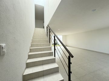 Casa nueva venta por Ave Tecnologico y las Torres