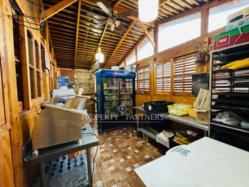 Casa en condominio en La Florida con suelo comercial