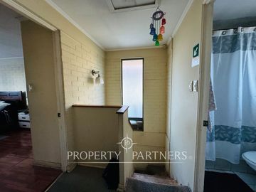 Casa en condominio en La Florida con suelo comercial