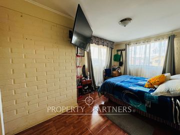 Casa en condominio en La Florida con suelo comercial