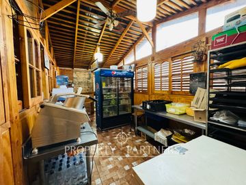 Casa en condominio en La Florida con suelo comercial