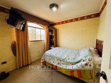 Casa en condominio en La Florida con suelo comercial