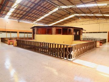 Edificio comercial en venta en Moroleón