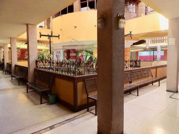 Edificio comercial en venta en Moroleón