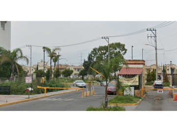 VENDO CASA EN FRACC. REAL VERONA, TECAMAC CERCA DE GRAN PATIO ECATEPEC