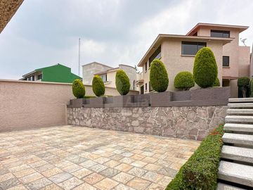 Casa en venta con vista al hoyo 4 del Campo de Golf en Chiluca