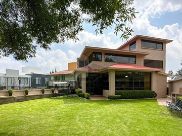 Casa en venta con vista al hoyo 4 del Campo de Golf en Chiluca