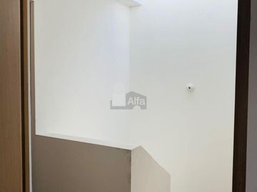 Casa EN VENTA, en fraccionamiento y Privada Fuentes de Magda en Villa de Pozos