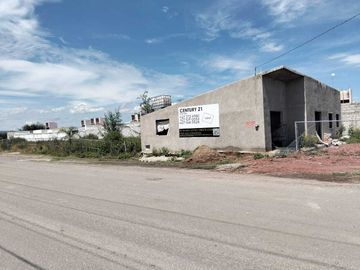Oficinas en venta sobre Libramiento Sur en Pedro Escobedo, Qro