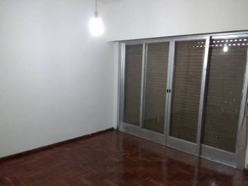 Casa  en Venta Villa Luzuriaga / La Matanza (A141 3864)
