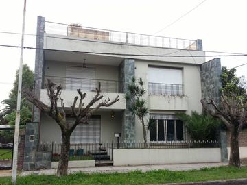 Casa  en Venta Villa Luzuriaga / La Matanza (A141 3864)
