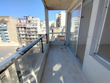 VENTA - 2 AMBIENTES DIVISIBLES  - ALMAGRO