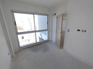 VENTA - 2 AMBIENTES DIVISIBLES  - ALMAGRO