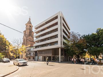 VENTA DEPARTAMENTO DE TRES DORMITORIOS CON BALCÓN Y AMENITIES  EN REPÚBLICA DE LA SEXTA