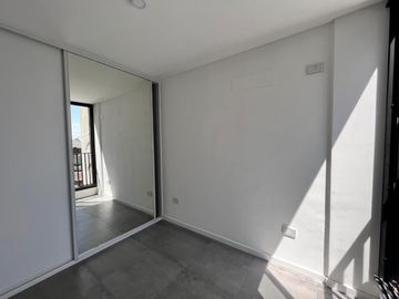 Venta departamento de un dormitorio y amenities en barrio Luis Agote de Rosario.