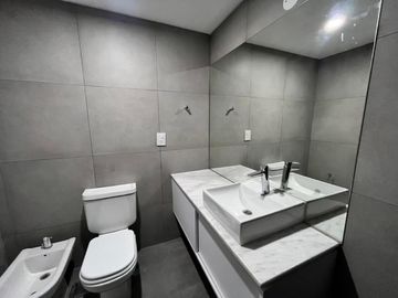 Venta departamento de un dormitorio y amenities en barrio Luis Agote de Rosario.