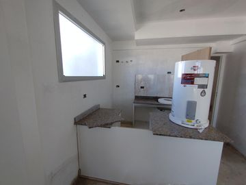 VENTA - MONOAMBIENTE DIVISIBLE - ALMAGRO