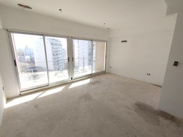 VENTA - MONOAMBIENTE DIVISIBLE  - ALMAGRO