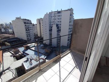 VENTA - MONOAMBIENTE DIVISIBLE  - ALMAGRO