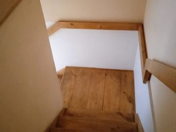 Se Vende casa 2 pisos de 3 dormitorios 3 baños / 2 estacionamientos/ Villa Don Leónidas / Maipú