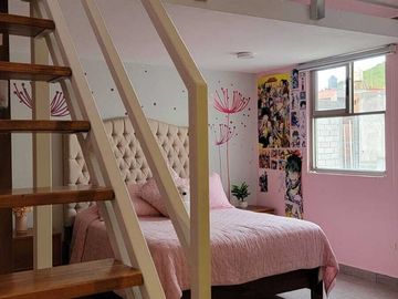 Cómoda casa, muy cercana al nuevo distribuidor de Mil Cumbres