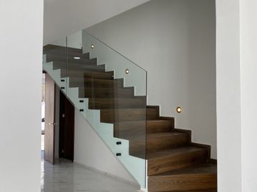 VENTA DE CASA NUEVA CON 3 RECÁMARAS EN PARQUE ANÁHUAC, LOMAS DE ANGELÓPOLIS