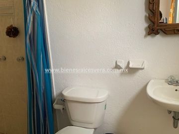 CASA EN VENTA EN TEQUISQUIAPAN  AMUEBLADA EN GRANJAS RESIDENCIALES ADRI