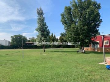 CASA EN VENTA EN TEQUISQUIAPAN  AMUEBLADA EN GRANJAS RESIDENCIALES ADRI