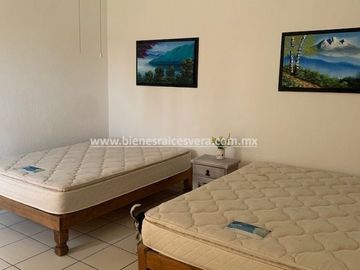CASA EN VENTA EN TEQUISQUIAPAN  AMUEBLADA EN GRANJAS RESIDENCIALES ADRI