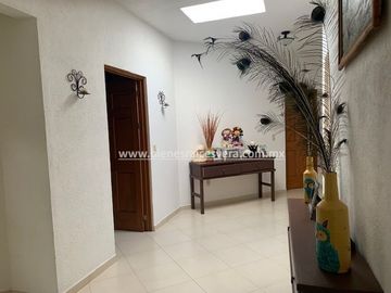 CASA EN VENTA EN TEQUISQUIAPAN  AMUEBLADA EN GRANJAS RESIDENCIALES ADRI
