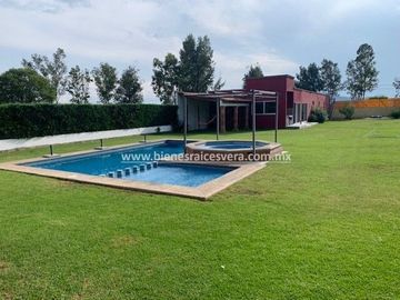 CASA EN VENTA EN TEQUISQUIAPAN  AMUEBLADA EN GRANJAS RESIDENCIALES ADRI
