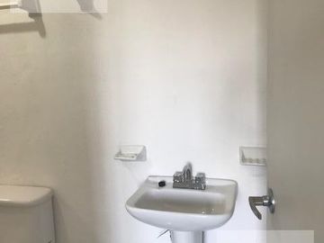 EXCELENTE OPCION EN VENTA O RENTA DE EDIFICIO PARA HOTEL DE 19 HABITACIONES  EN MOTUL, YUCATAN.