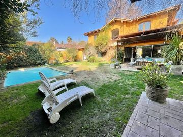 Casa en Venta en MANQUHEU NORTE / LAS ENCINAS