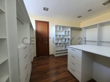 Alquiler Departamento con Vista al Río en Urb. Tenis Club, Samborondón