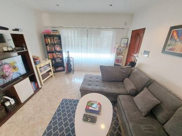 Departamento Tipo Casa en venta en Lanus Oeste
